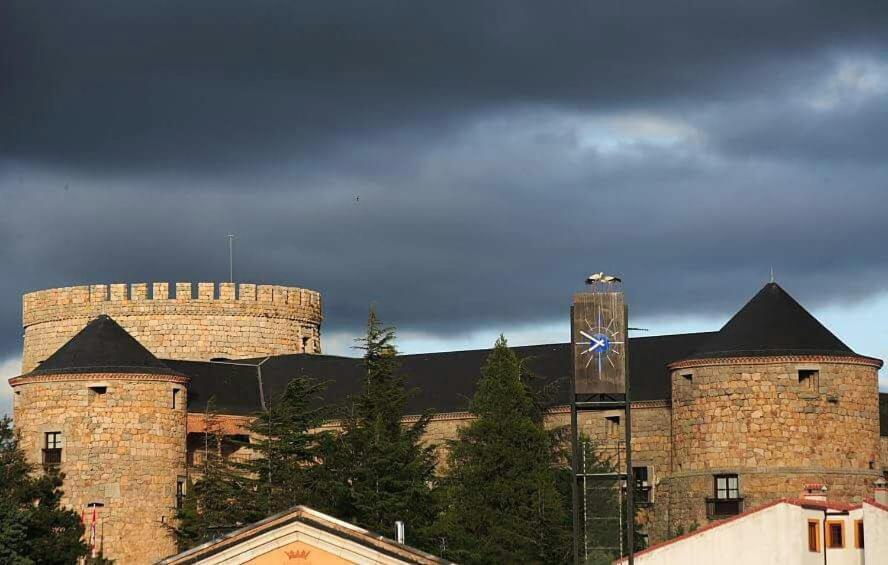 Apartamento Castilla Las Navas del Marqués Exteriör bild