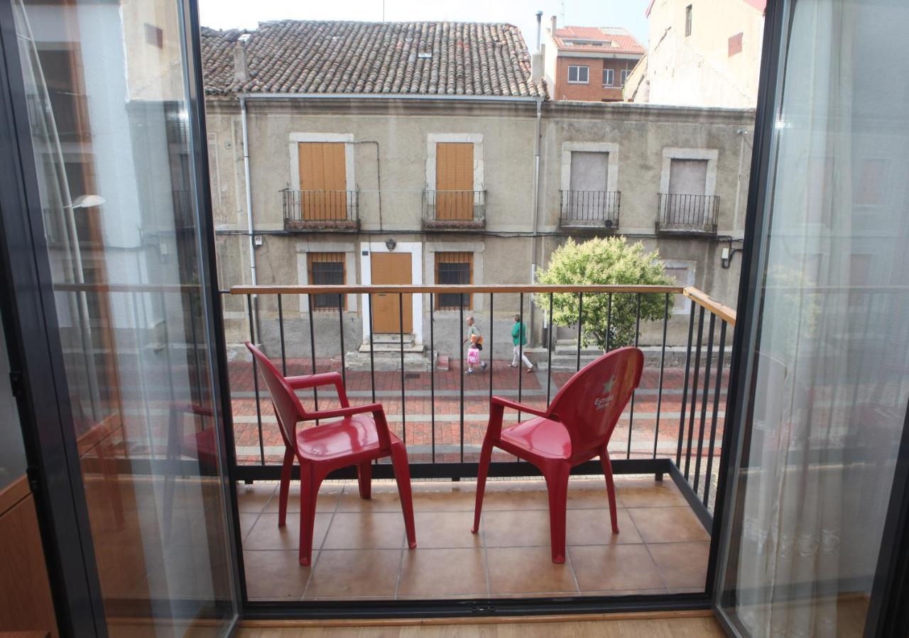 Apartamento Castilla Las Navas del Marqués Exteriör bild